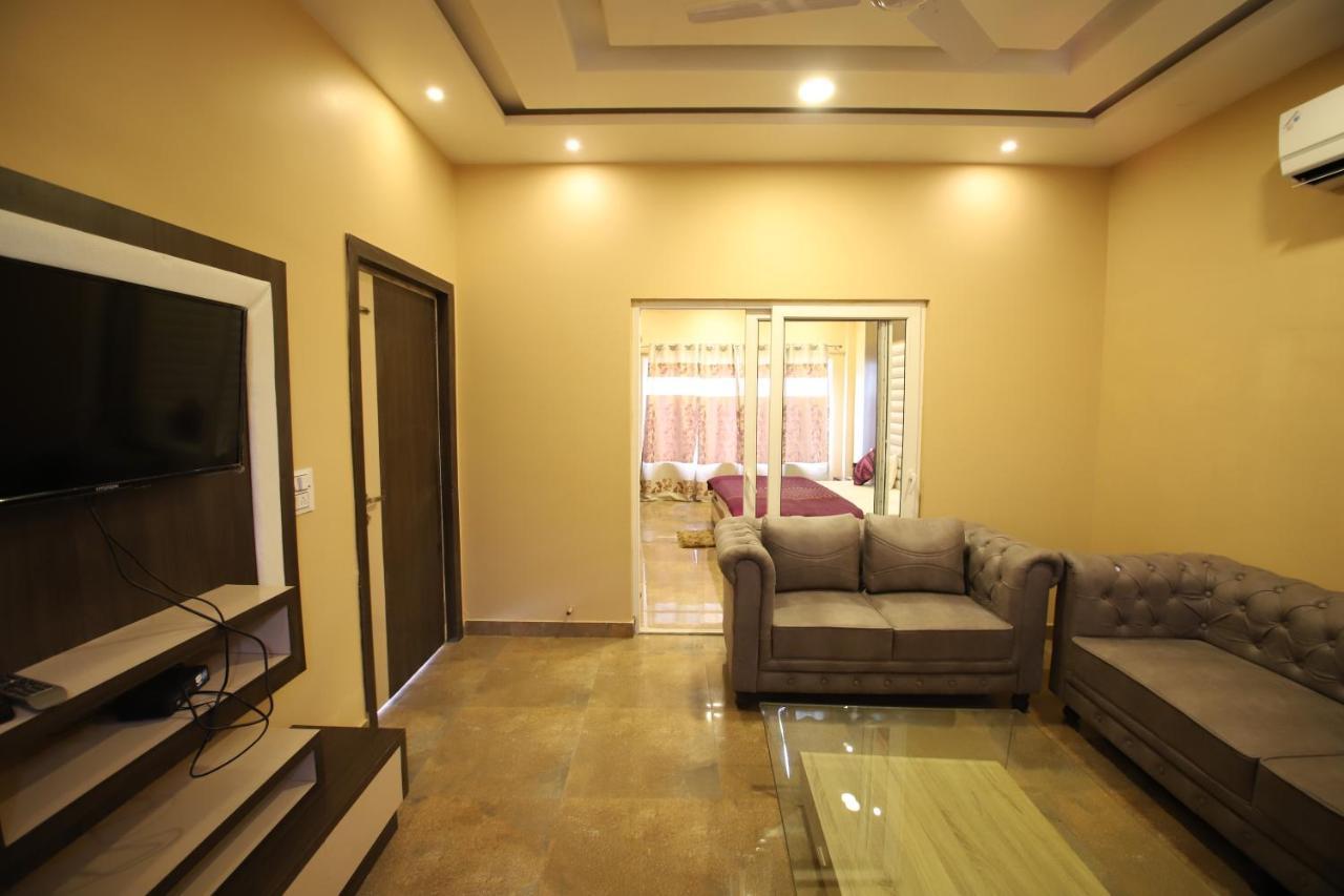 Virat Resorts, Sariska ,Rajasthan Bairāt Exteriör bild