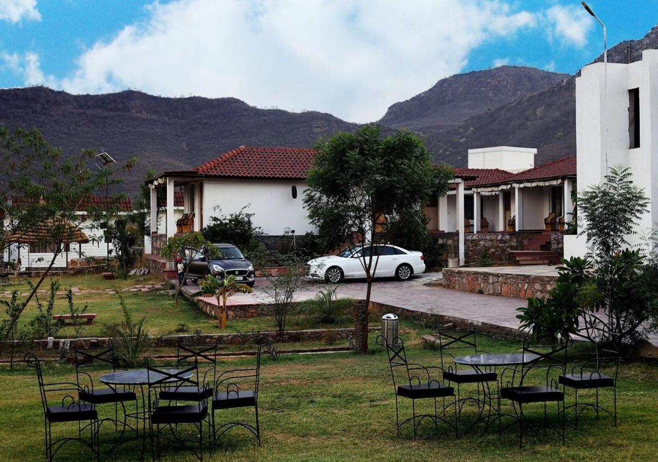 Virat Resorts, Sariska ,Rajasthan Bairāt Exteriör bild