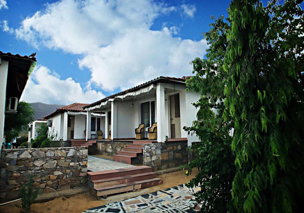 Virat Resorts, Sariska ,Rajasthan Bairāt Exteriör bild
