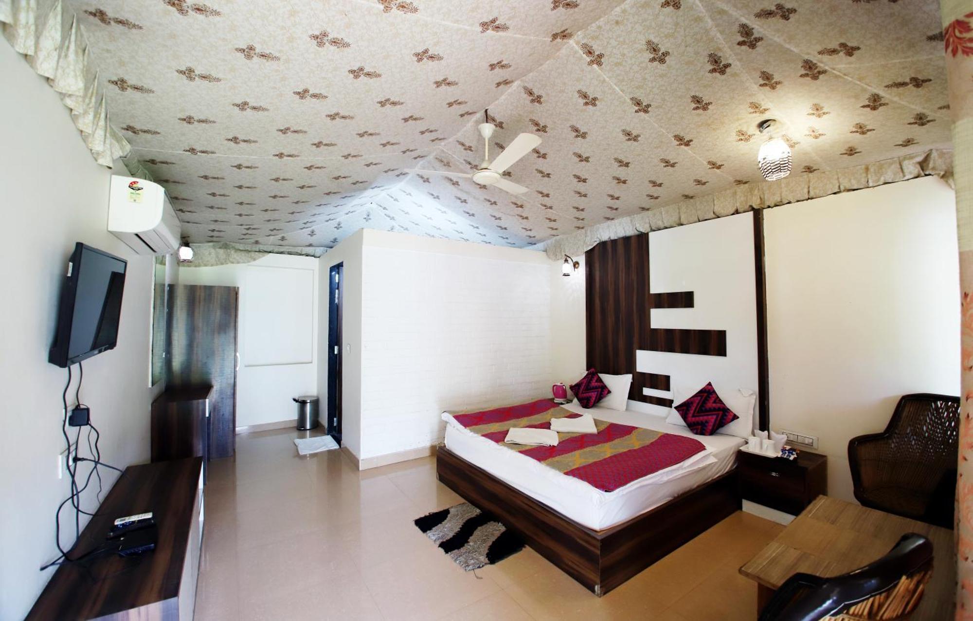 Virat Resorts, Sariska ,Rajasthan Bairāt Rum bild